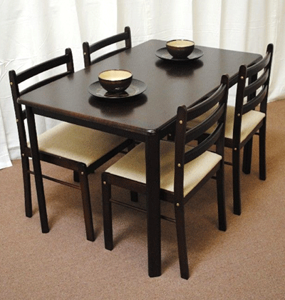 Breakfast Table on Dark Wood Breakfast Table   4 Chair Set   Dining Furniture   My Pigsty